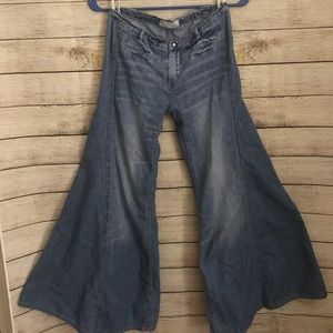 FREE PEOPLE Bell Bottom Flare Jeans